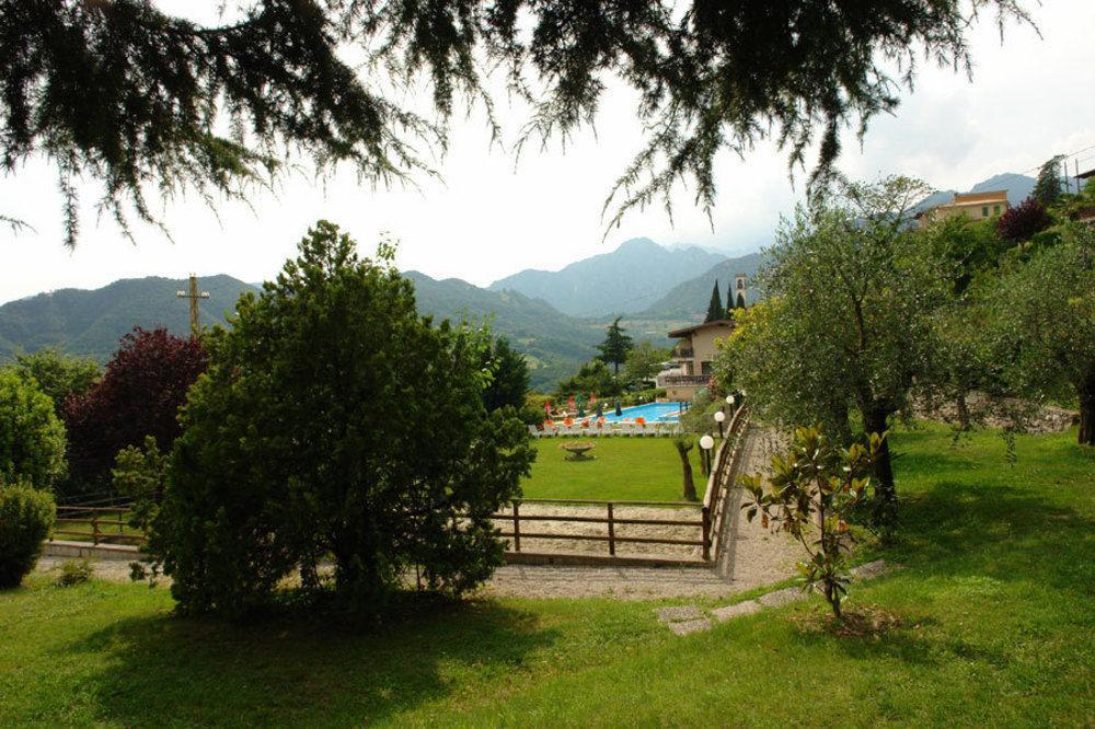 Park Hotel Faver Tremosine ภายนอก รูปภาพ